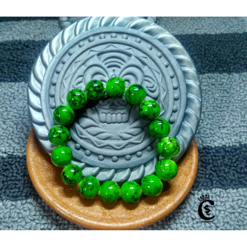 GELANG BATU GIOK HIJAU TAIWAN TERAPI KESEHATAN / PRIA DAN WANITA /DARI ALAM / UNIK / ETNIK / TERBAIK