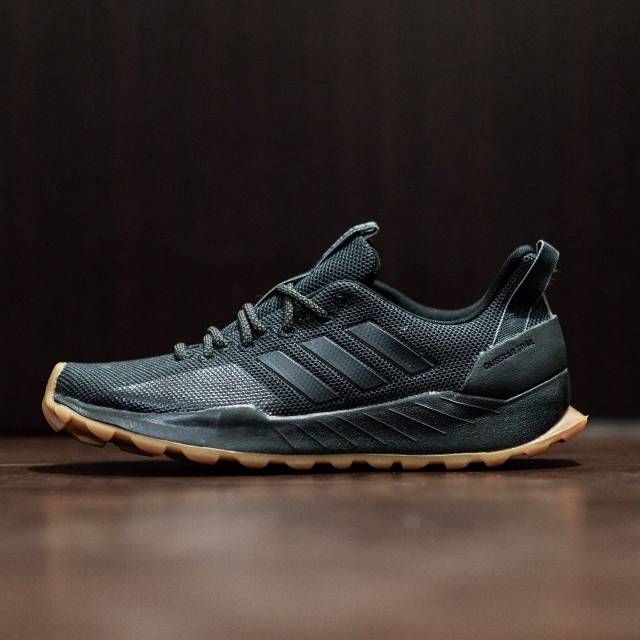 adidas questar trail