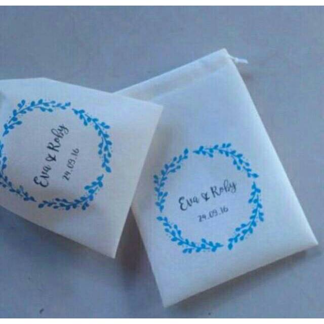 

Goodie bag / souvenir kantong serut / tas blacu