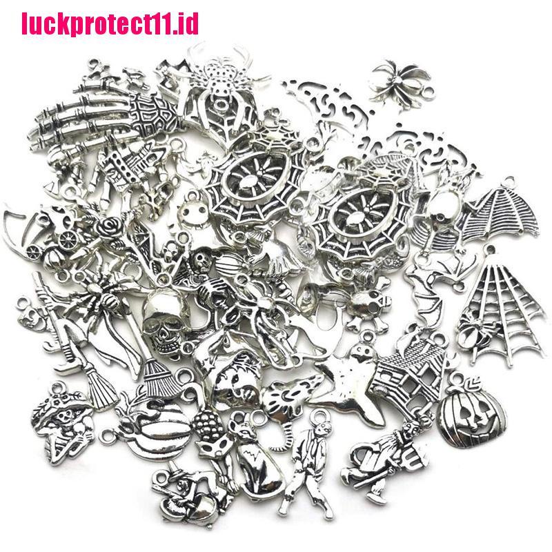 50 Pcs Liontin Bentuk Kelelawar Skeleton Warna Silver Untuk Perhiasan Halloween Charms