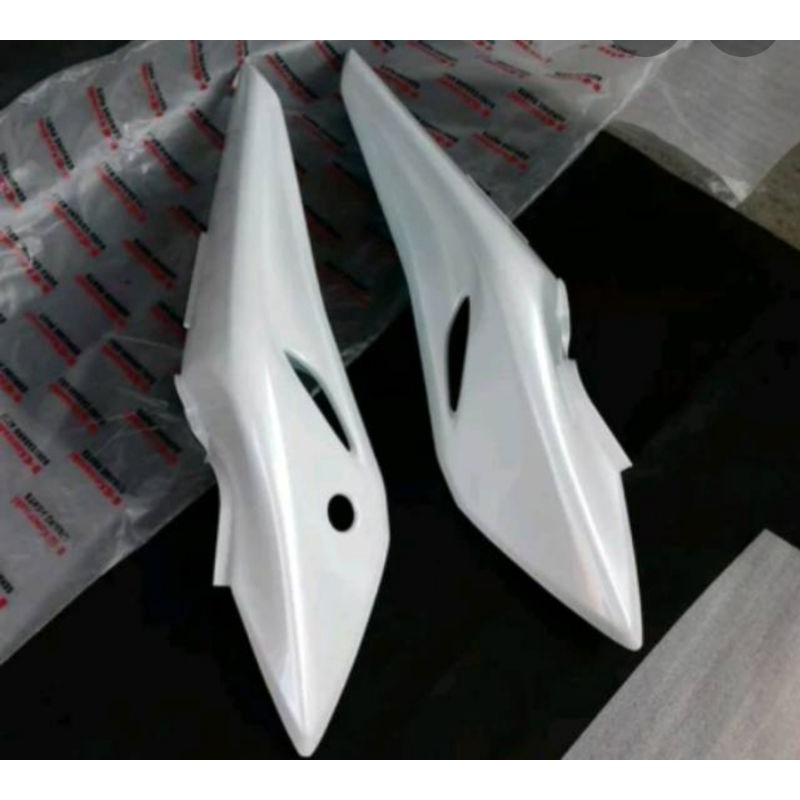 body belakang kanan kiri ninja RR new putih