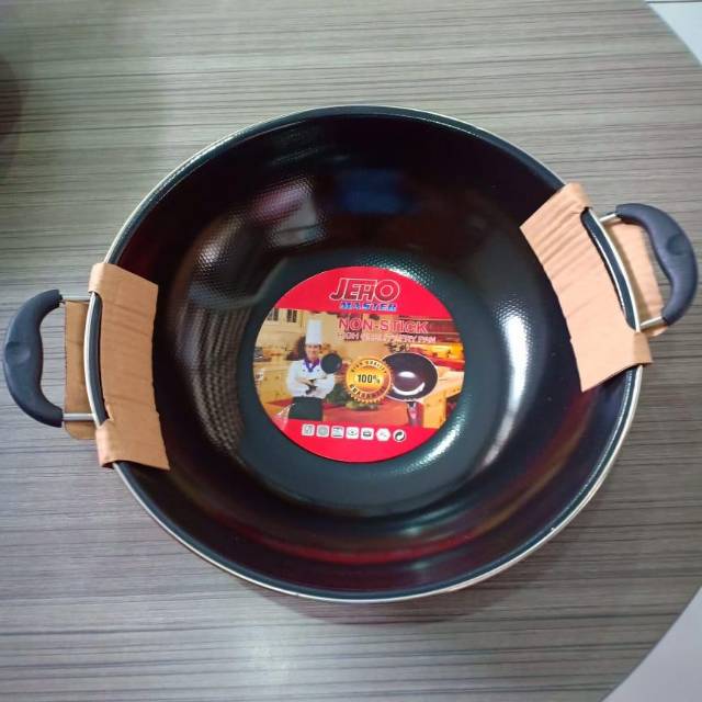 Wajan enamel Jeho Master