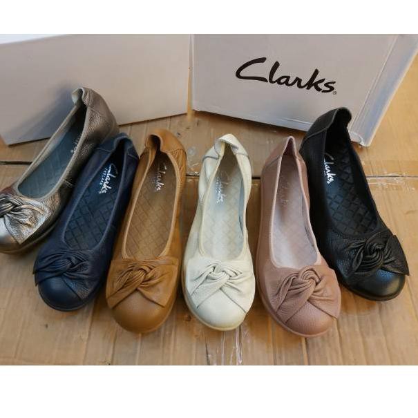 harga sepatu clarks indonesia