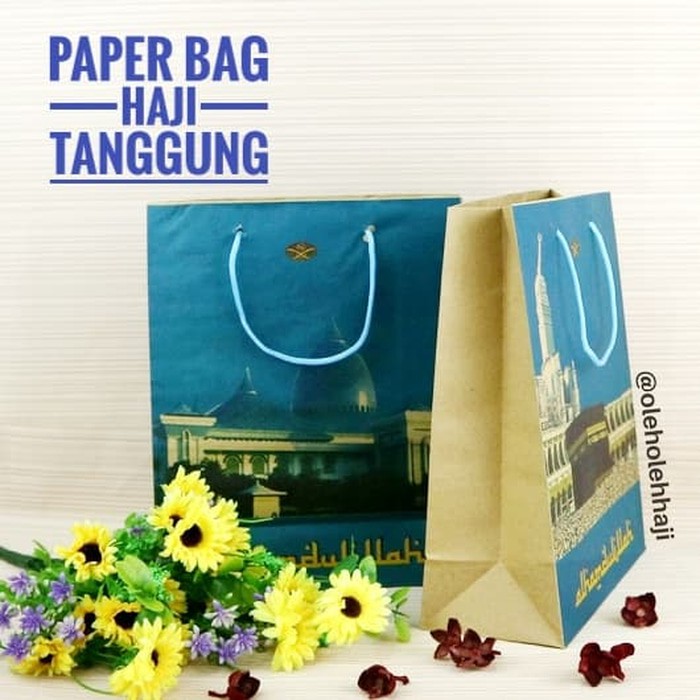 

Paperbag/Tas Kertas Ukuran Tanggung/Tas Souvenir/Oleh Oleh Haji Umroh