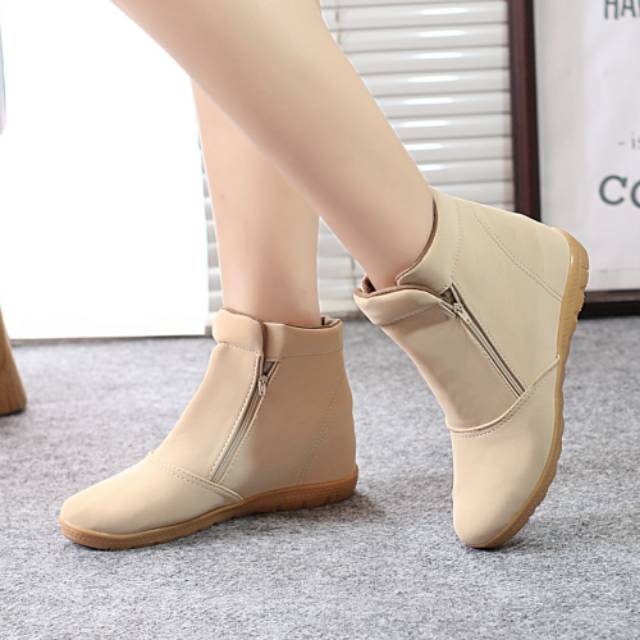 Sepatu boots wanita bsk 12