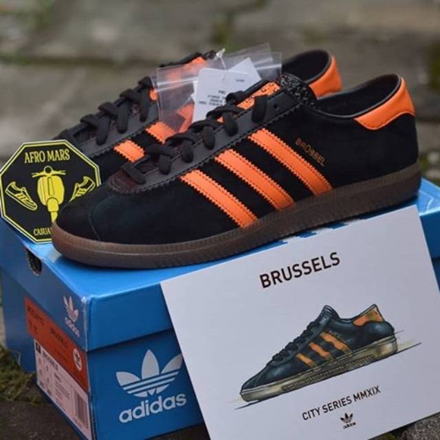 adidas brussels size 10