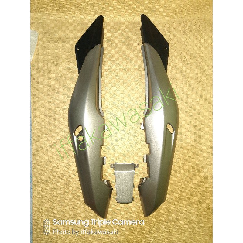 COVER BODY BELAKANG NINJA RR OLD