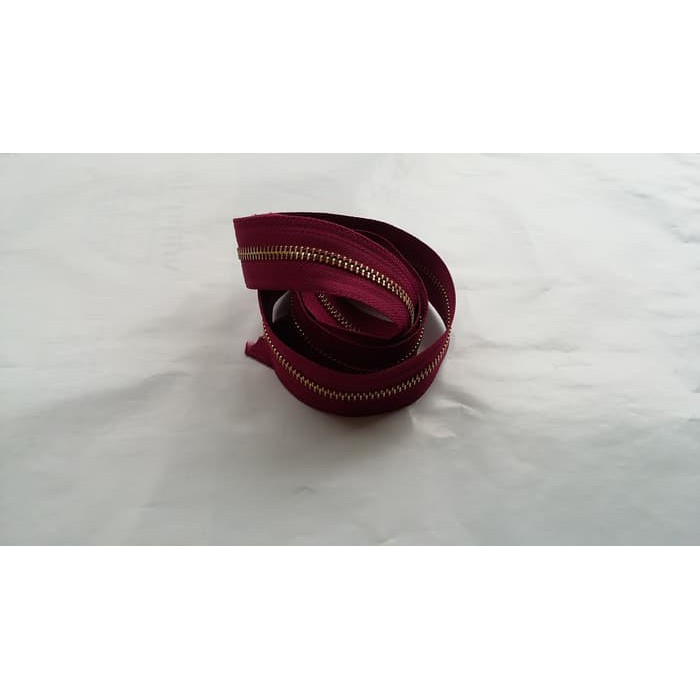 

Daun Retsleting Gigi Mas kwalitas A - Maroon