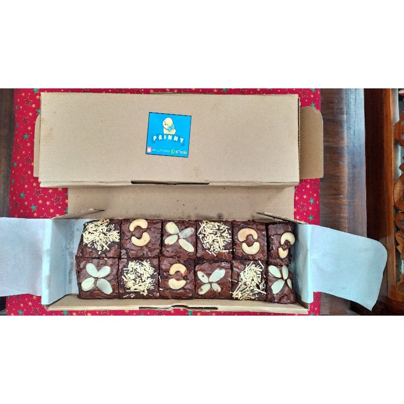 

BROWNIES FUDGE | RENYAH GURIH | KEKINIAN | CAMILAN MASA KINI | CAMILAN MURAH