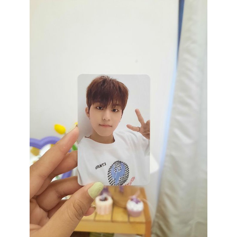 (booked) official photocard jeongwoo chapter 3 black ver