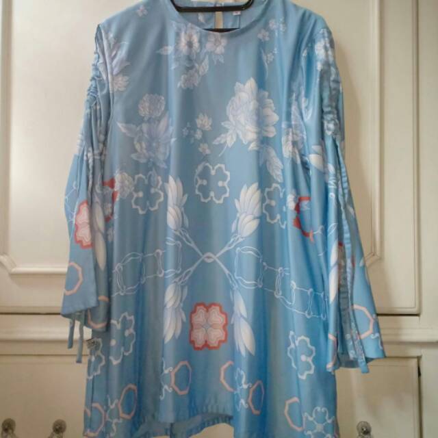 ❌SOLD❌Blouse loop top riamiranda look a like