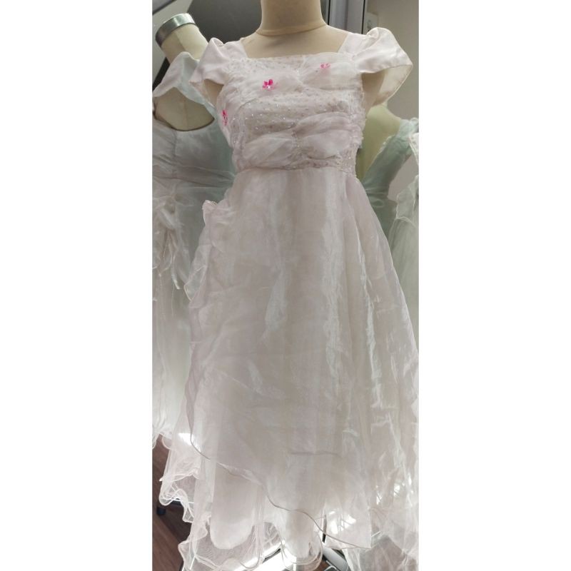 gaun pesta preloved / gaun pesta second murah / gaun putih remaja second