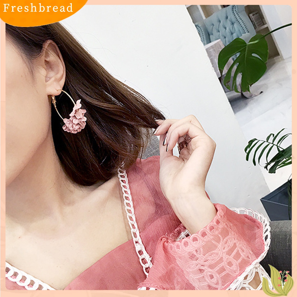 Fresh| Anting Bulat Wanita Lapis Metal Hias Bunga Kering Untuk Pesta / Hadiah