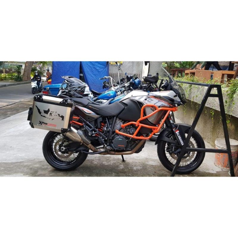 Side box model pannier 27L by XproCases ADV GARAGE bukan wong jowo badak hitam