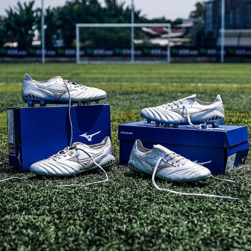 MIZUNO MORELIA NEO III B ELITE SILVER/BLACK/COOL GREY 3C