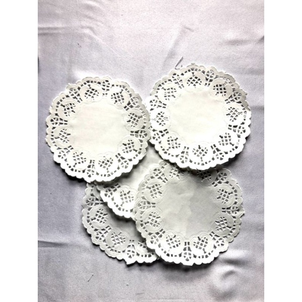 

[10 pcs] doilies/dollis/doyleys/doillies paper