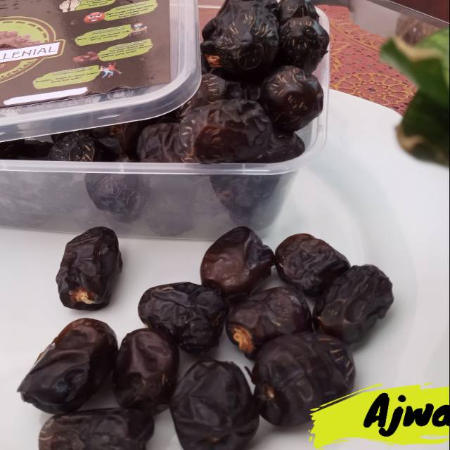 

Kurma Ajwa (Kurma Nabi)