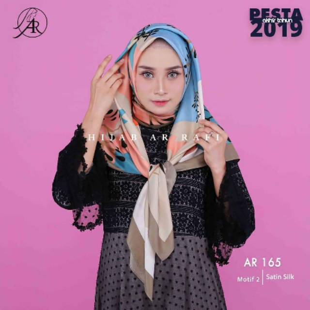 Jilbab segi empat Arrafi