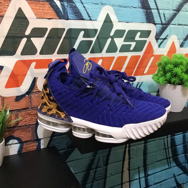 SALE NIKE LEBRON 16 KING