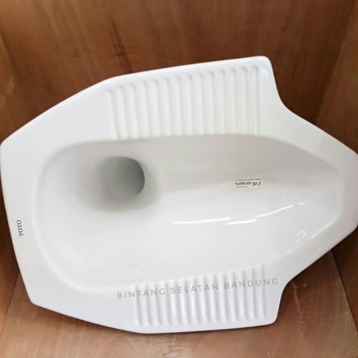 CLOSET JONGKOK LEHER ANGSA TOTO ORI CE6  SINGLE BOWL TOILET LT.2