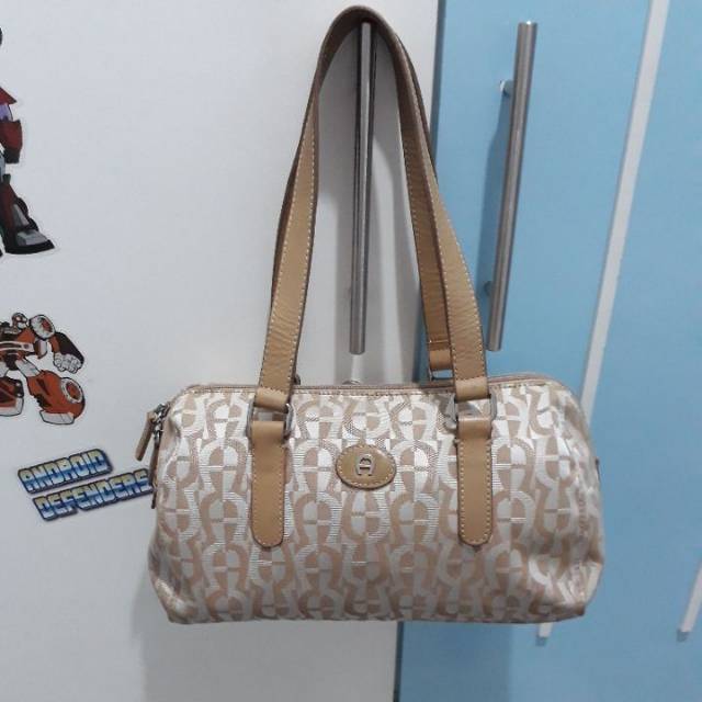 Preloved tas wanita original aigner
