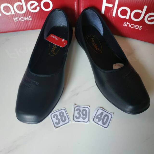 sz 36 aja Sepatu Flatshoes LSF455-1HVBCK Hitam  Merk Fladeo