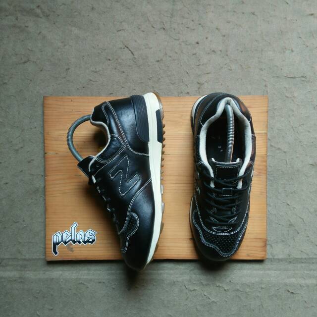 Sepatu new balance 1400