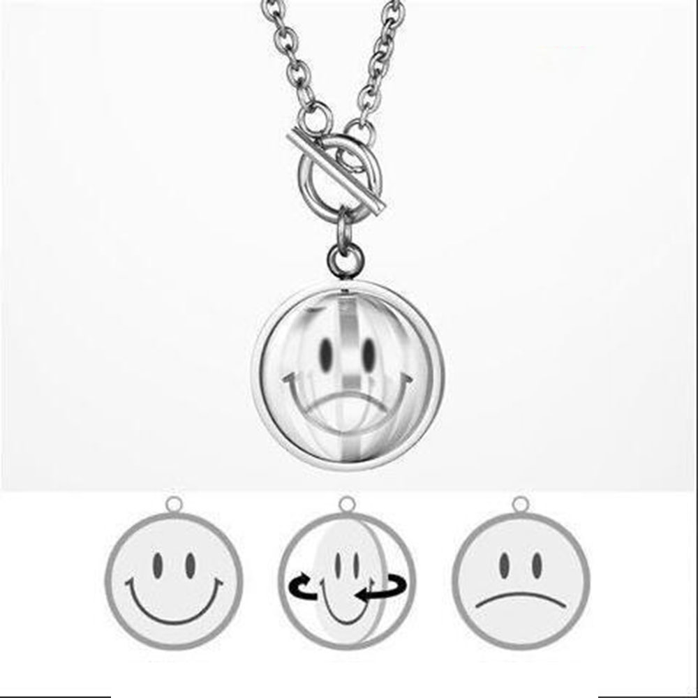 【COD Tangding】Double Side Smile Sad Face Rotating Pendant Simple Couple Retro Personality Hip-hop Necklace Chain Fashion Accessories