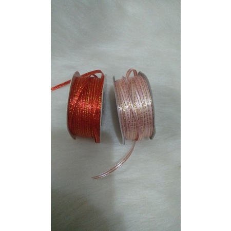 

pita satin 0.3cm list emas