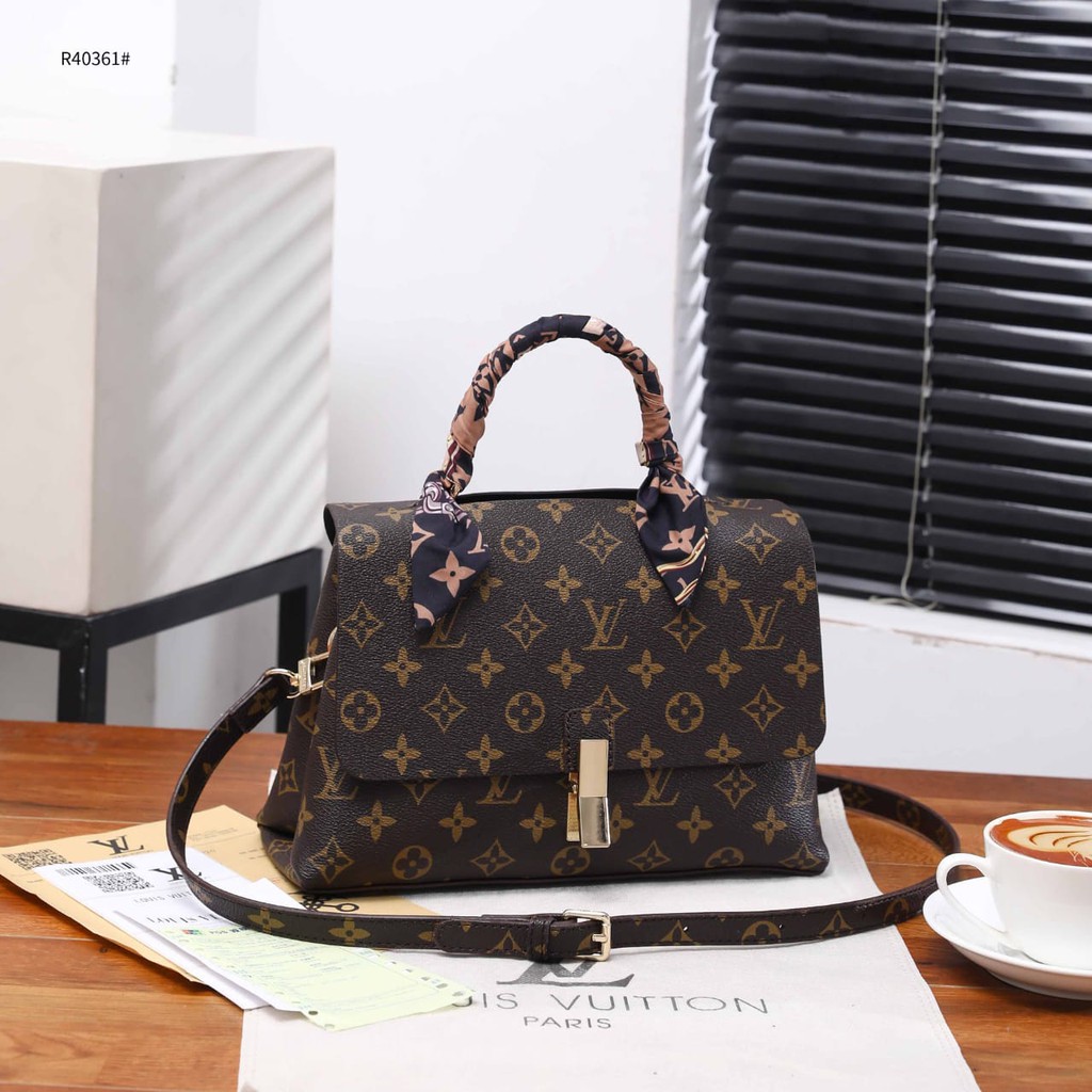 2 Ruang Handbag R40361