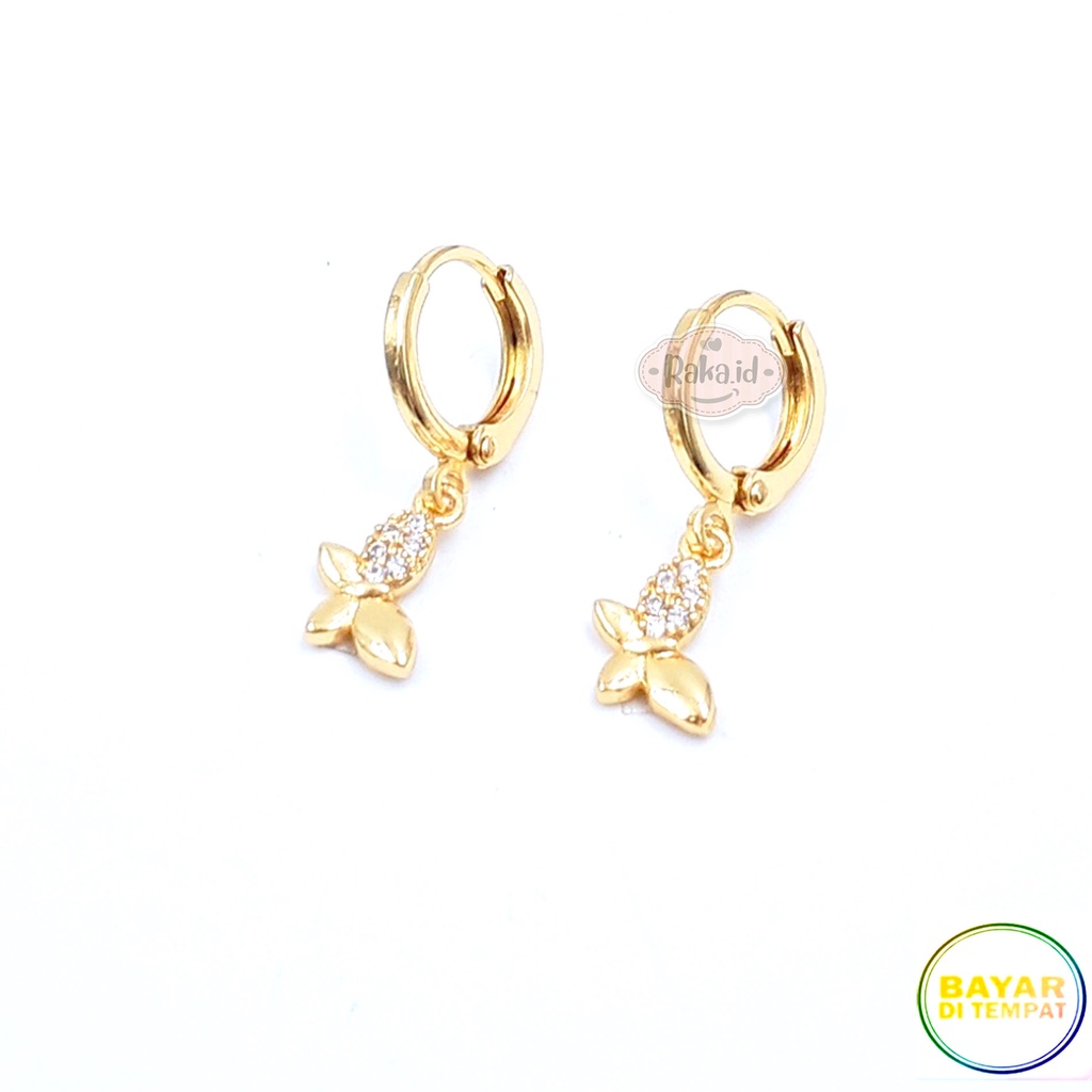 Anting Clip / Klip Motif Kupu Miring Mas Gold Perhiasan Aksesoris Wanita 936