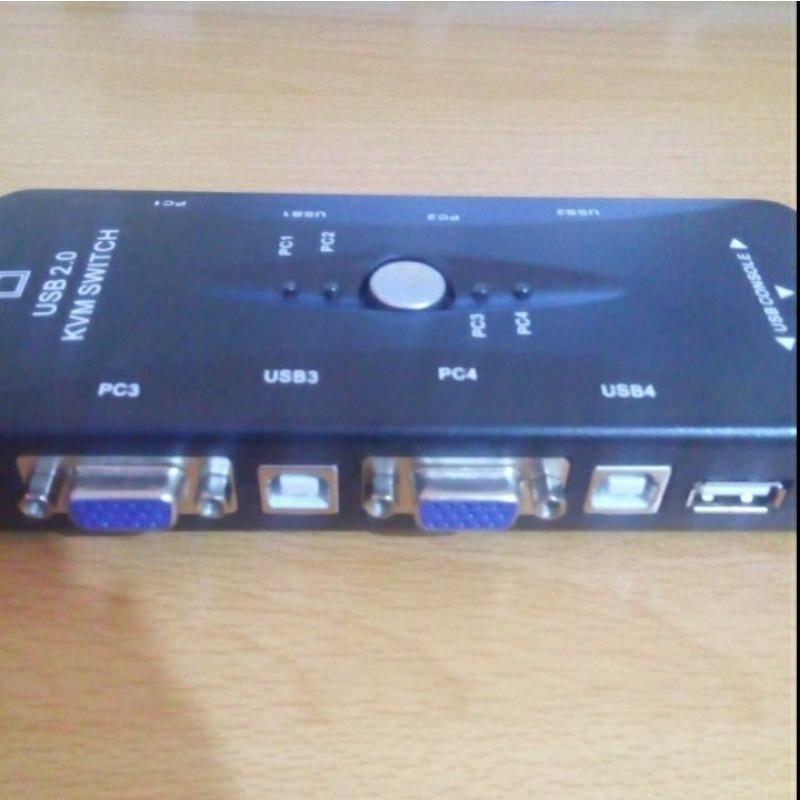 KVM SWITCH USB 4 PORT