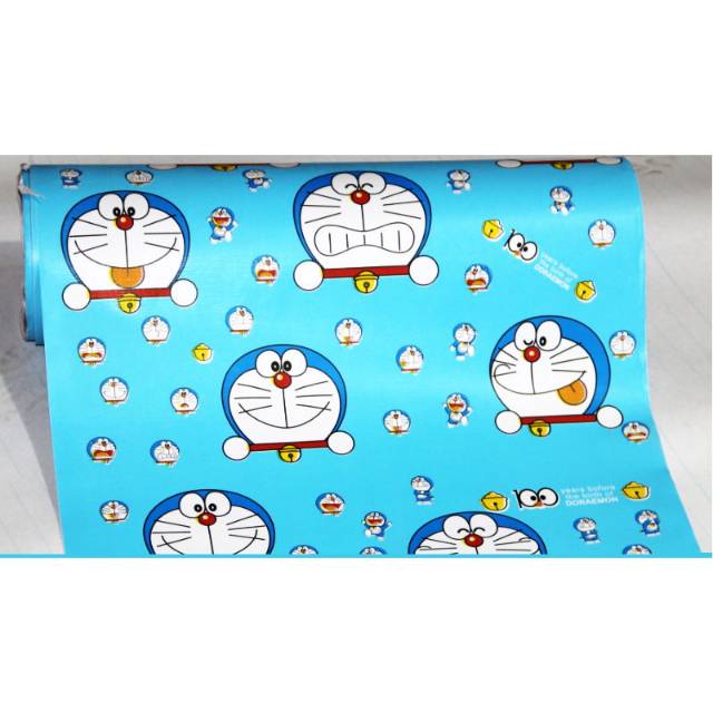 Walpaper dinding Doraemon Kepala uk:45 cm x 9 meter | Wallpaper sticker
