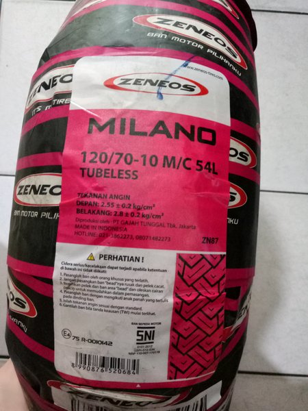 Ban Zeneos Milano 120 per 70-10 Tubeless ZN87 Vespa