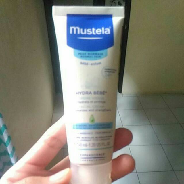 Mustela