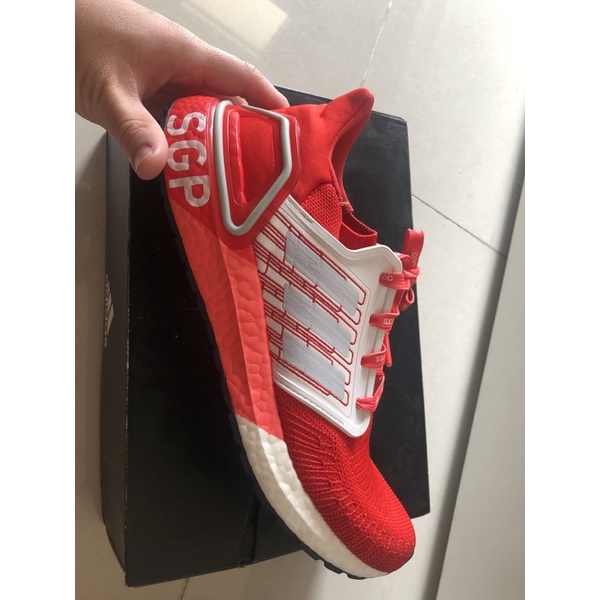 adidas ultraboost 20 edisi kota singapura (SGP). warna merah. barang dijamin 100 persn original. siz