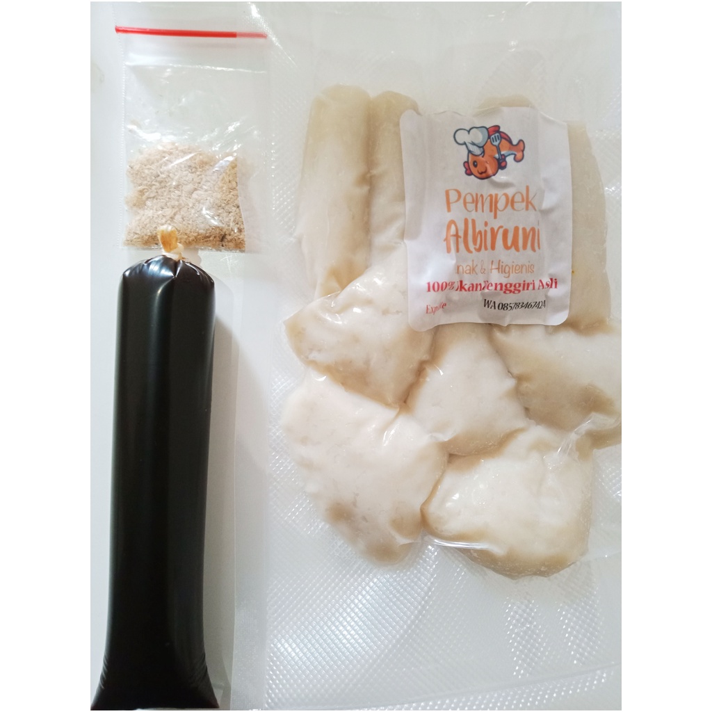 

Pempek Ikan Tenggiri