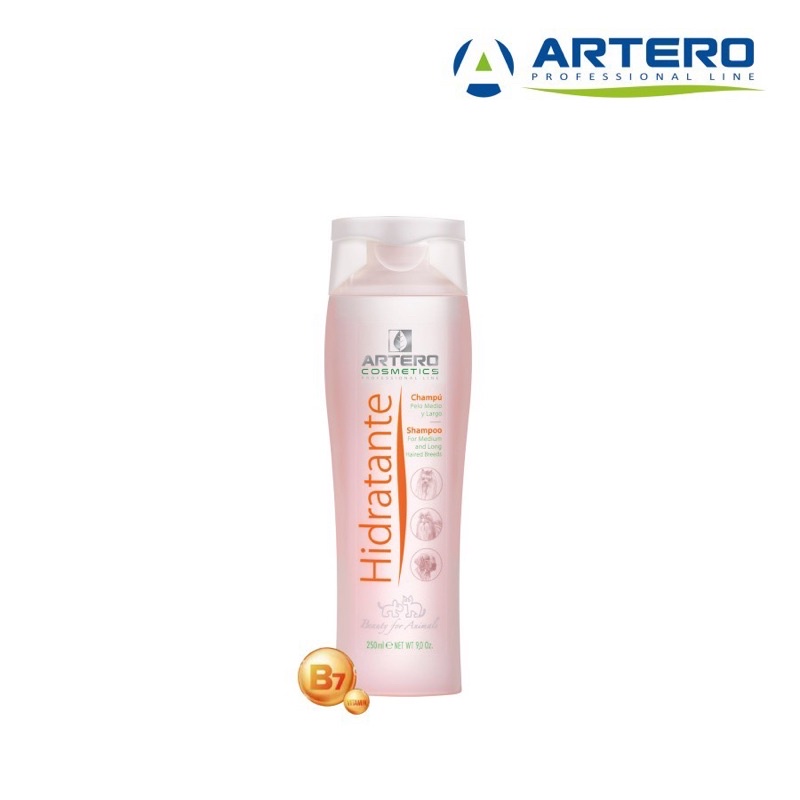 Artero hidratante 250 ML. Biotin shampoo yang memberikan efek hidrasi untuk bulu kucing yang sehat dan lembut.