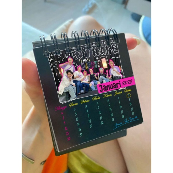 

Kalender Satuan Mini 9 x 9 CM Custome Bisa Pake Foto Sendiri Calendar Custom Kecil