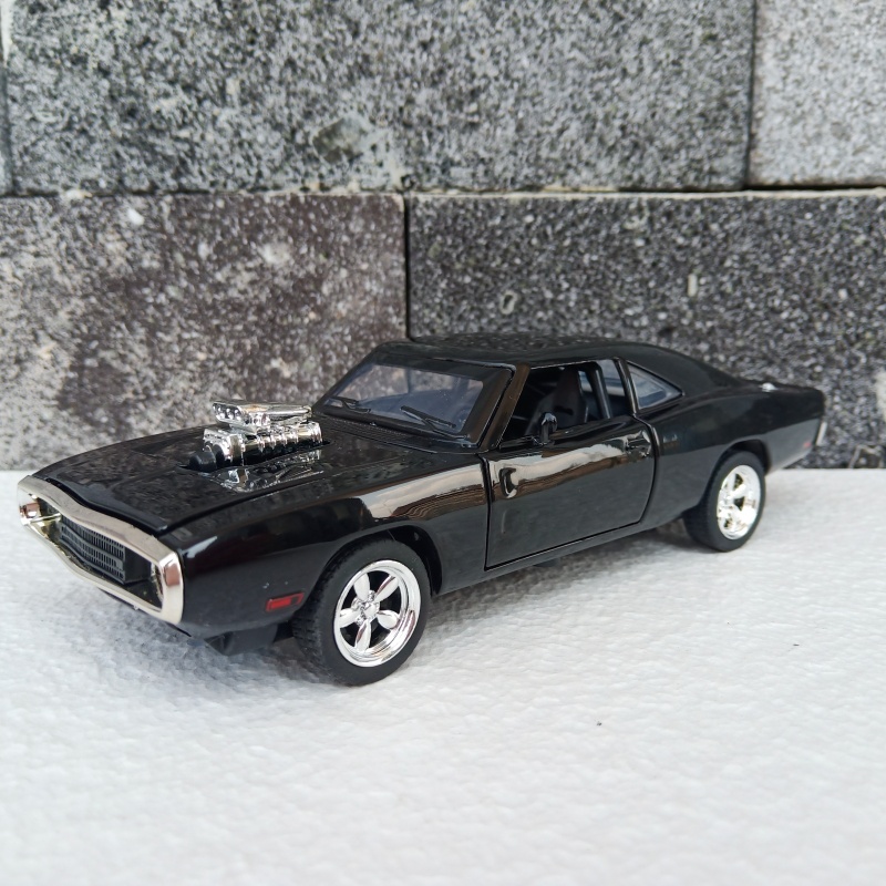 Parfume Pewangi Pengharum Mobil Parfum Pajangan Miniatur Mobil 1970 Dodge Charger R/T Vin Diesel FF7