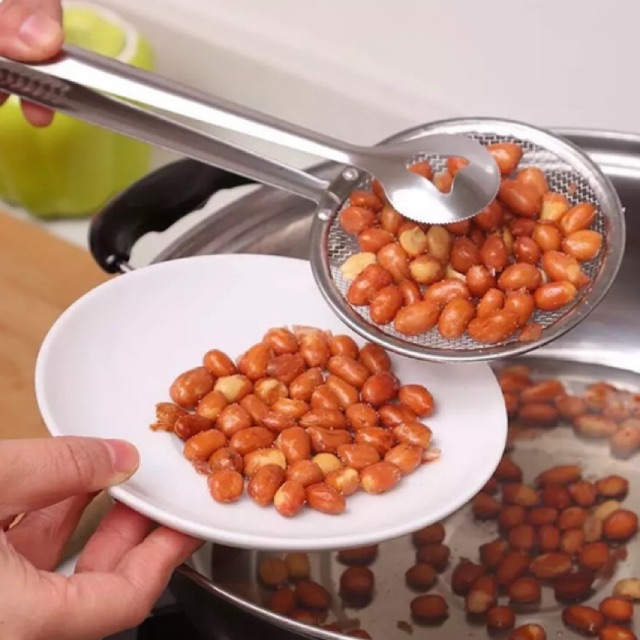 Penjepit makanan dengan tirisan/peniris