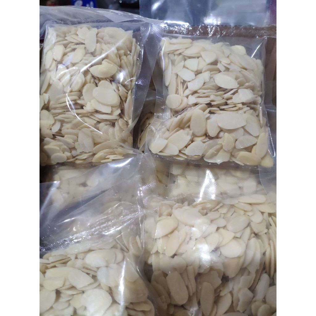 

KACANG ALMOND IRIS / SLICE (REPACK 100GR)