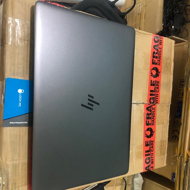 Laptop Hp ZBook Studio G4 - Core i7 7820HQ - RAM 32GB - VGA Nvidia 4GB - Murah Mulus Garansi
