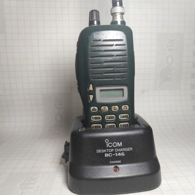 HT (Handy Talky) ICOM-V8 Original Second Band VHF