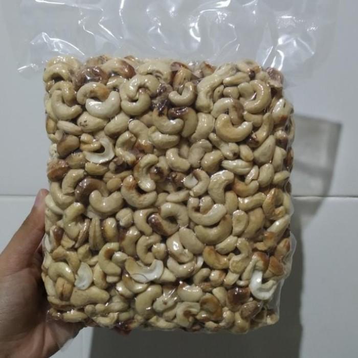

Kacang Mede Mentah WB 1 kg