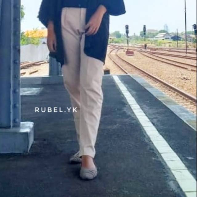 RUBEL NUDE