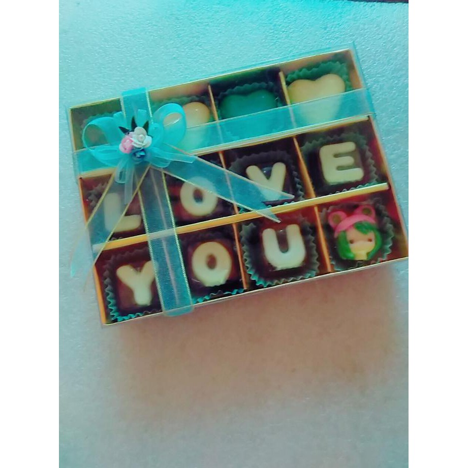 

Coklat Valentine Sekat 12 Kado/Hadiah Valday/Ulang Tahun/Anniversary