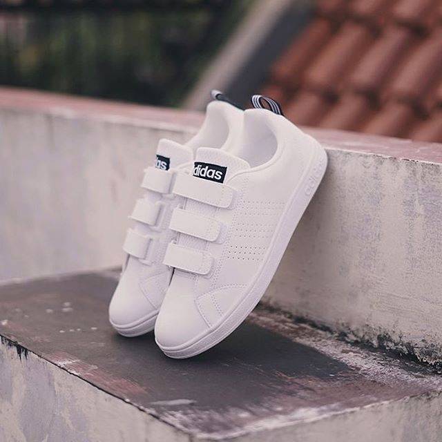 adidas advantage velcro