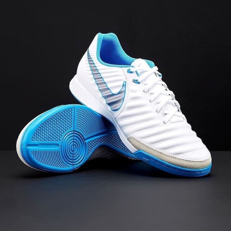 nike tiempo futsal white