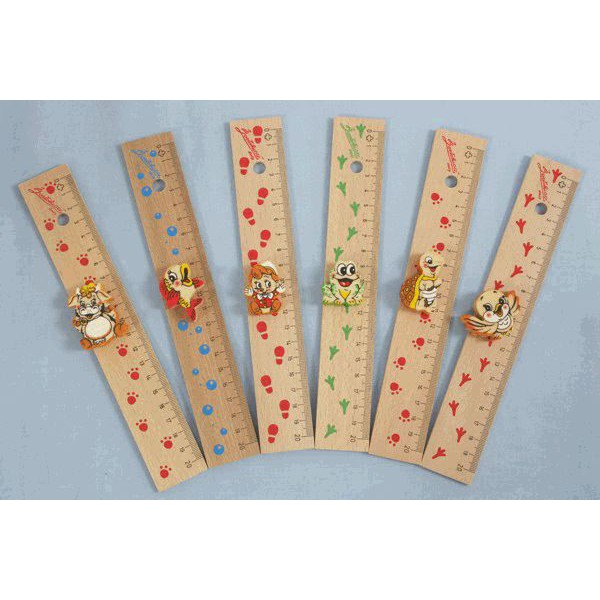 

Penggaris Bartolucci Bahan kayu